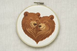 Alternative view of Bear Couple Heart Love Outline