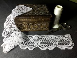 Alternative view of FSL Romantic Heart Lace