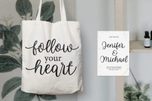 Alternative view of Howell Script Font