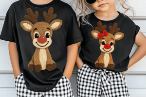 Alternative view of Matching Reindeer Boy/girl Crochet Png