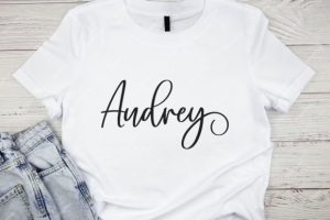 Alternative view of Raelyn Font