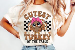 Retro Thanksgiving Girl Turkey PNG