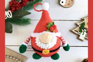 Alternative view of Santa Gnome for Christmas Tree Decor