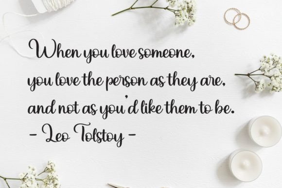 Almond Cupcakes Font - Image 5