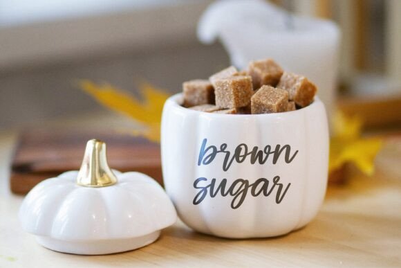 Cottage Cheer Font - Image 7