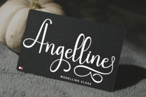 Alternative view of Samantha Font