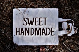 Alternative view of Sweet Home Font