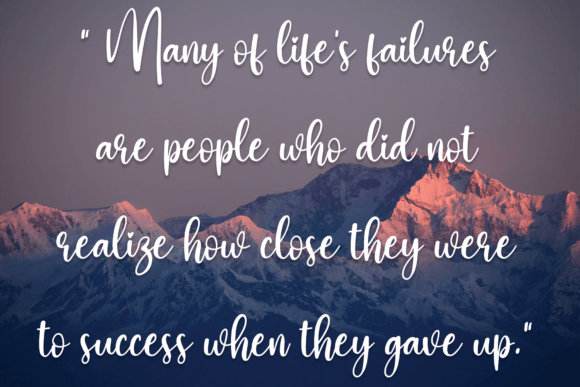 The Grinch Font - Image 6