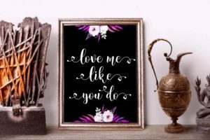 Alternative view of Valentines Font